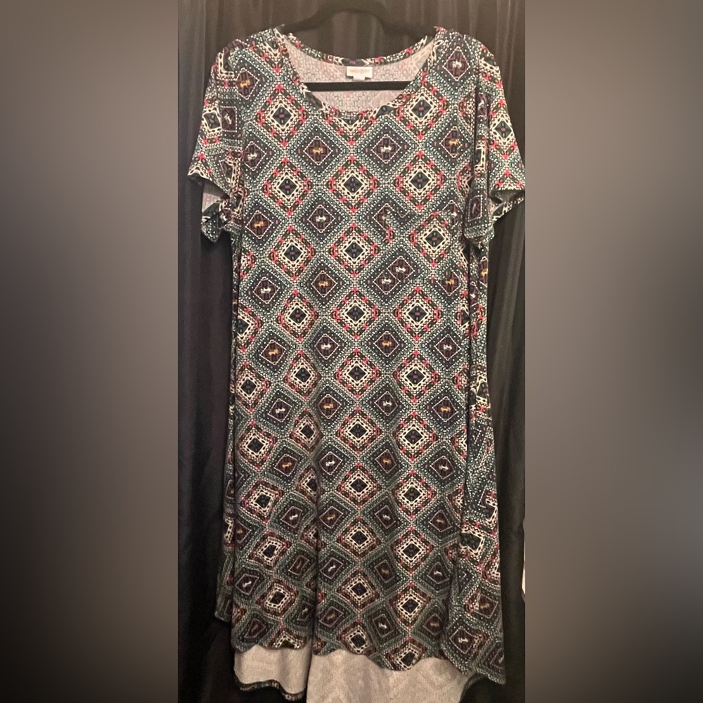 Carly from LuLaRoe